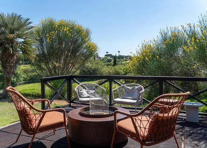 Luxury House - Golf & Tennis Court & Pool View Hébergement de vacances Albufeira